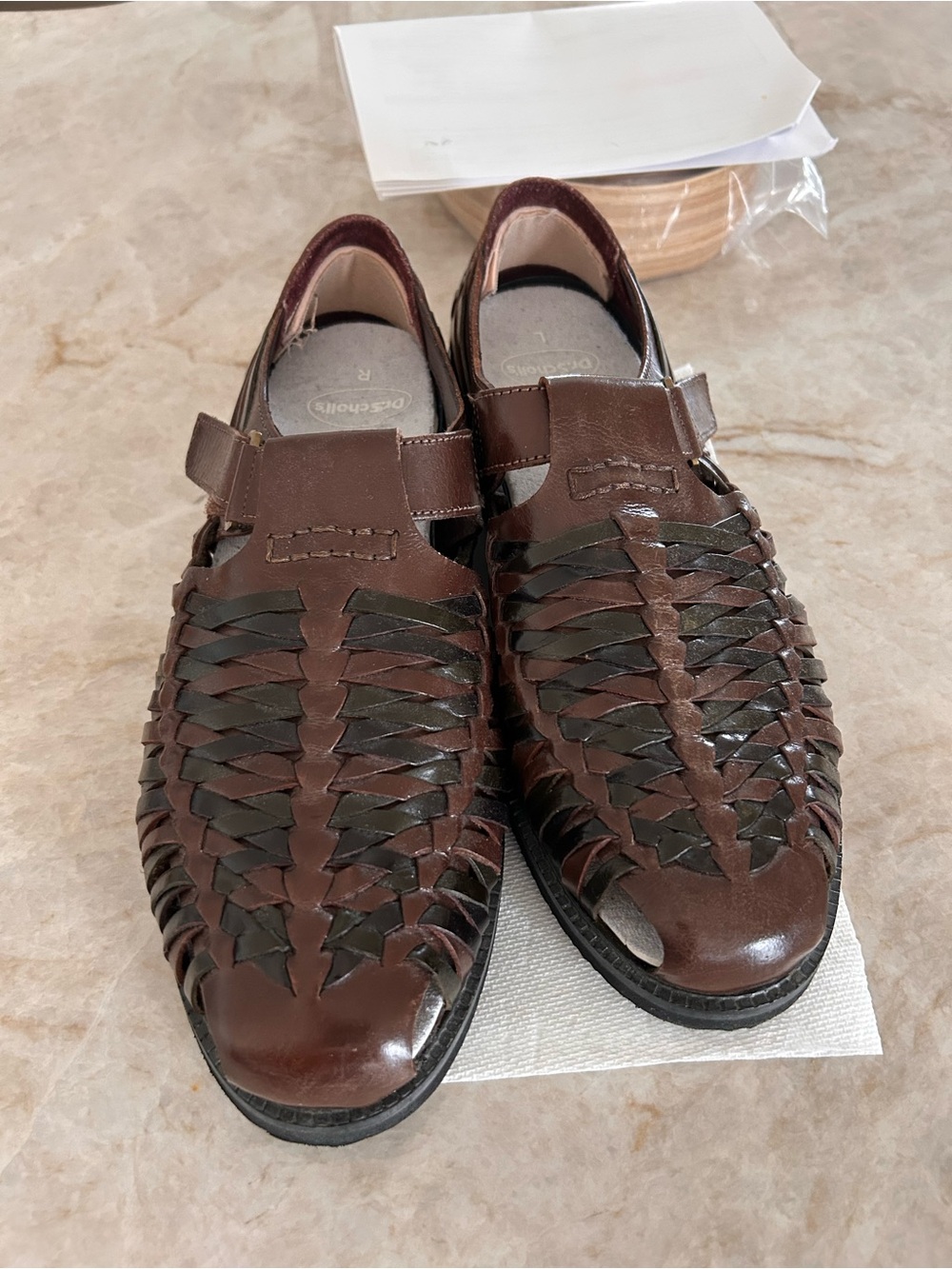 Deer Stags Men's Dark Brown Woven Leather Sandals